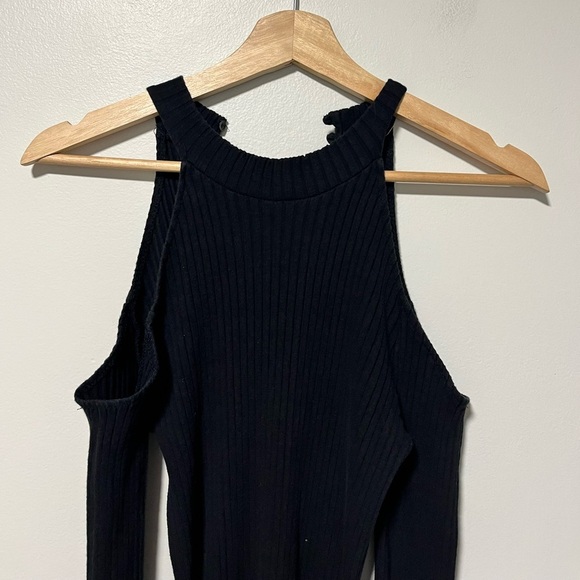 LUSH Black Ribbed Cold Shoulder Tie-Front Midi Dress - Small - Picture 5 of 12